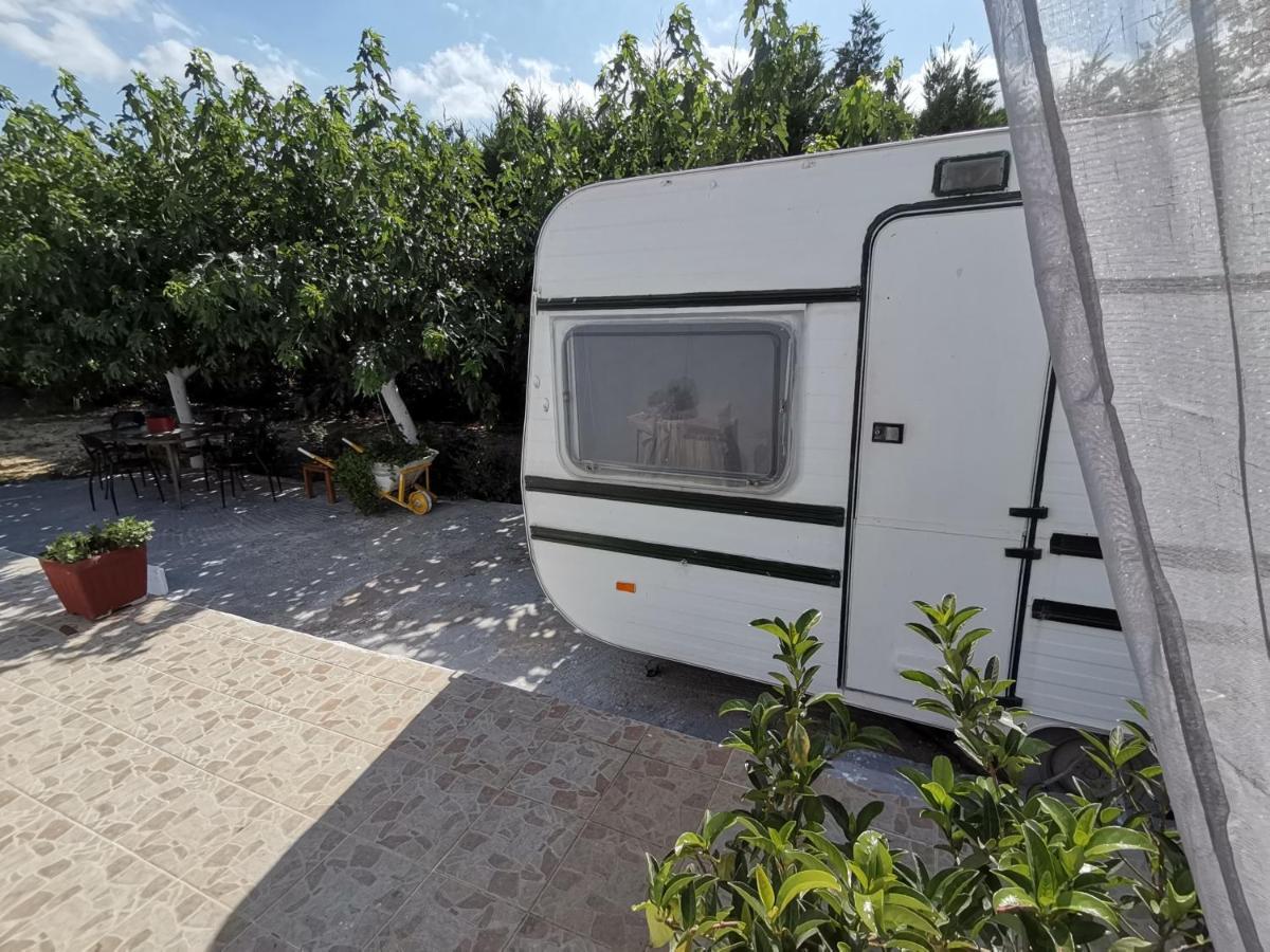 Green Garden Caravan Ξενοδοχείο Agrilia Εξωτερικό φωτογραφία