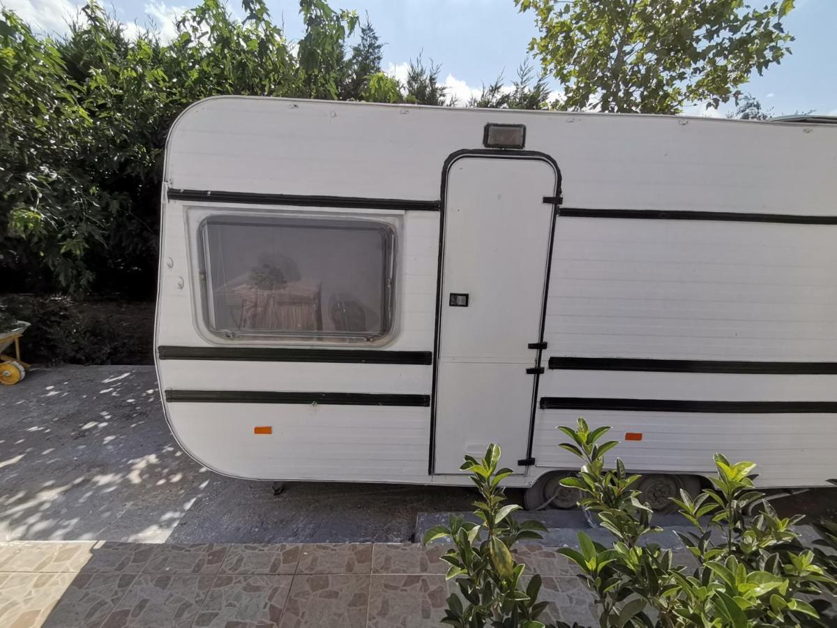 Green Garden Caravan Ξενοδοχείο Agrilia Εξωτερικό φωτογραφία
