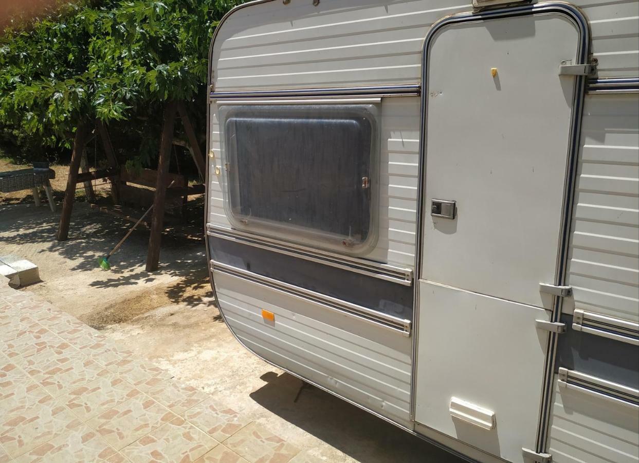 Green Garden Caravan Ξενοδοχείο Agrilia Εξωτερικό φωτογραφία